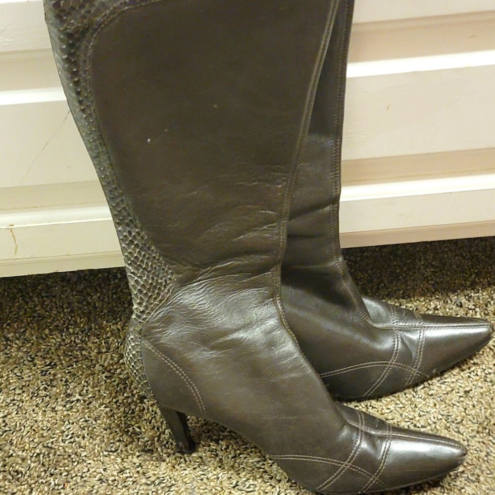 Valerie Stevens Leather Upper with faux snake Skin backing